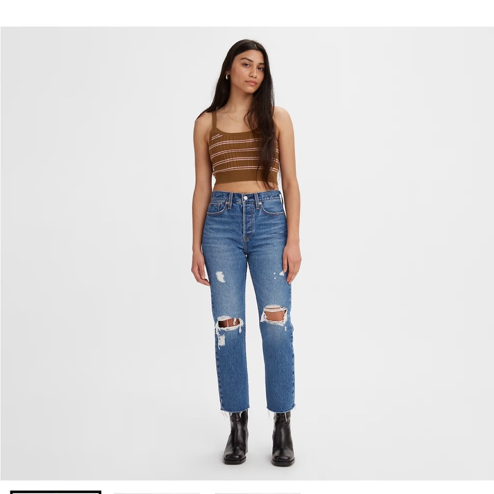 Levi’s wedgie fit jeans size 28